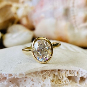 Oval Moissanite Engagement Ring, Moissanite Engagement Ring, Oval Diamond Ring, Bezel Setting, Solitaire Engagement Ring, 3.00 carat