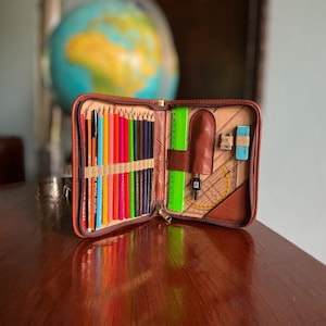 Mapas vintage leather pencil case with zipper, two compartments, made in Italy