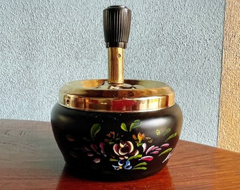 Vintage ashtray in light metal in black with colorful flowers, souvenir from Neuchâtel, hand painted, rotating ashtray, made in France