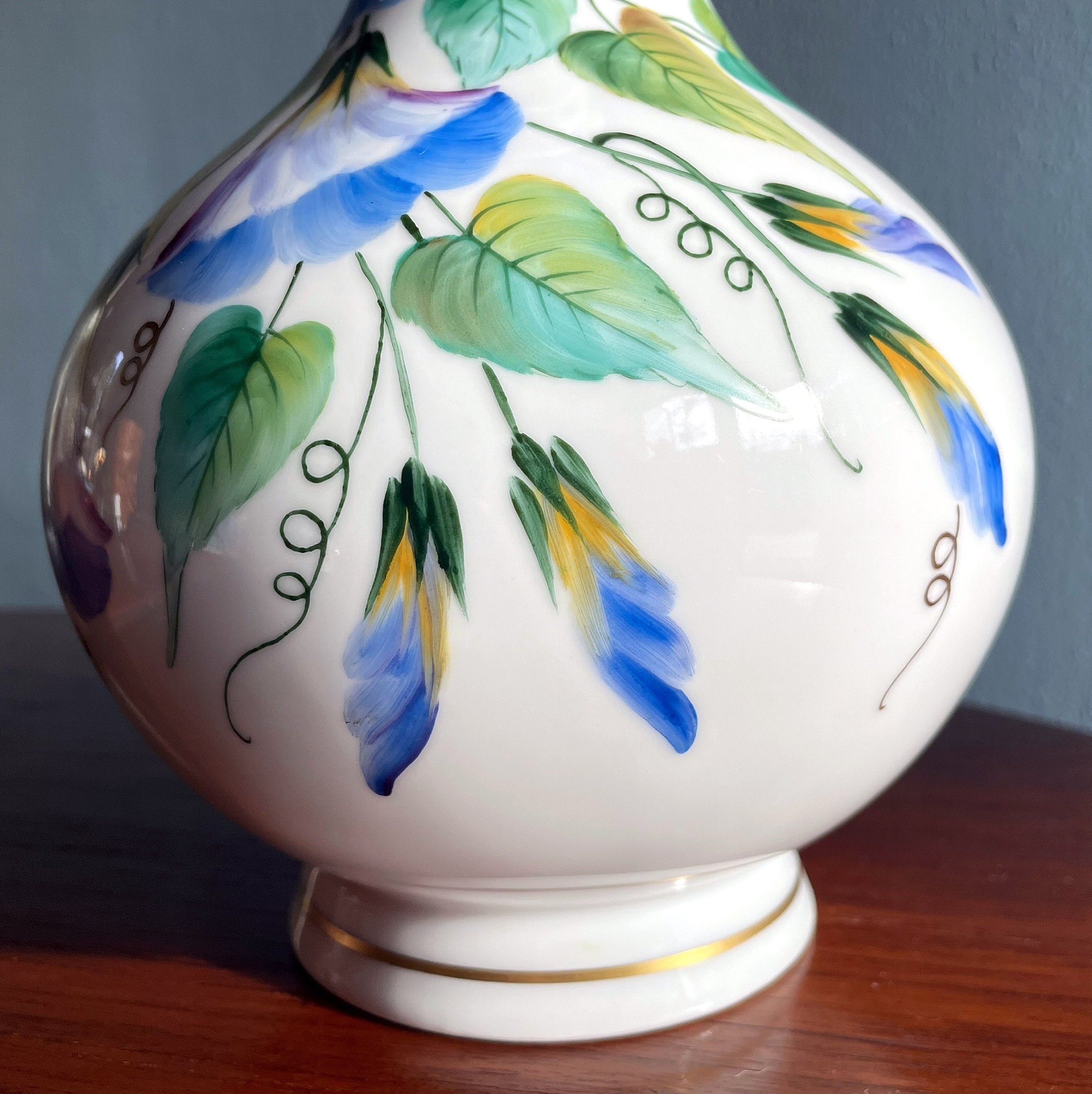 イタリアアートモルベッリ花瓶金彩金蝕陶磁器蓋付き飾り壷