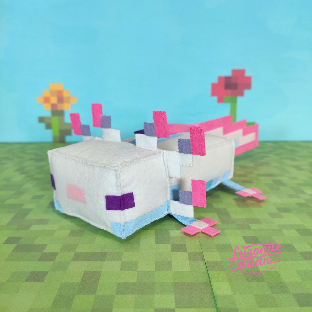 Peluche inspirado en el ajolote cian de Minecraft hecho a mano de