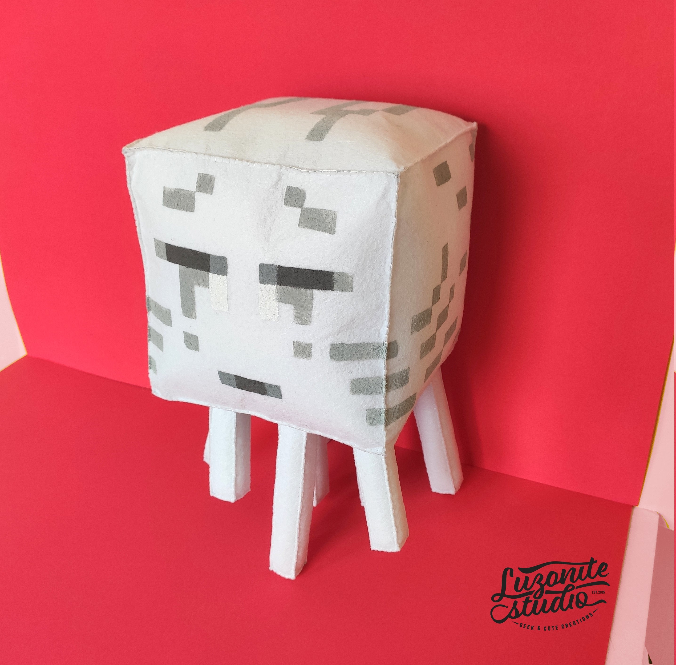  Minecraft Papercraft Animal Mobs Set (Over 30 Pieces) : Toys &  Games