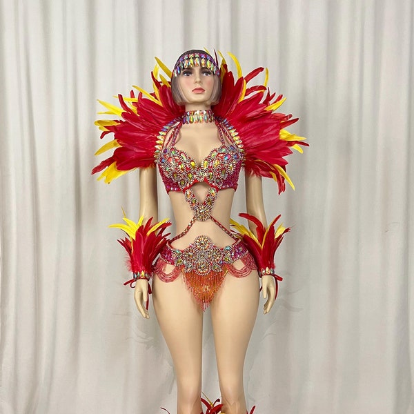 Costume d'Halloween fait main : tenue de danse du ventre rave et samba, soutien-gorge et ceinture ornés de plumes pour les épaules, les bras et les jambes.