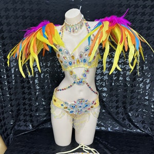 Samba Carnival Wire Bra and Panty and Feather Hand Beads Passista Pageant  Cabaret Broadway Theater Mardi Gras, Vegas Showgirl -  Canada