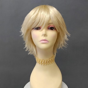 ショートレイヤード風に吹かれたシャグスタイルブロンドコスチュームアニメコスプレウィッグ [11-64-Blsh-613]