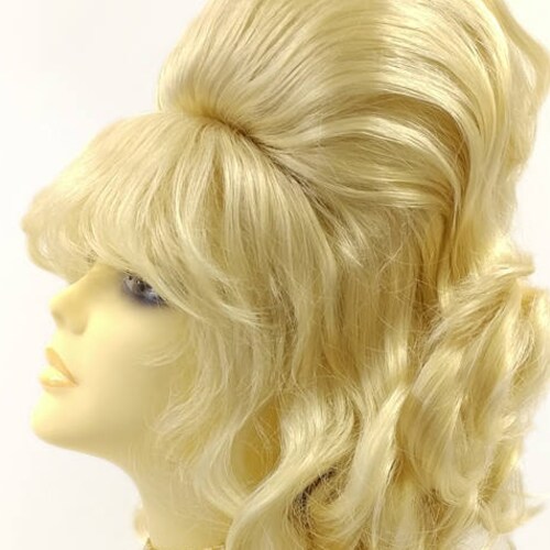 Light Blonde Beehive Costume Wig. 22-143-wvbeehive-613 - Etsy Light Blonde Beehive Costume Wig. 22-143-wvbeehive-613 - Etsy