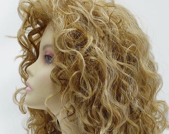 18 inch Butterscotch Light Blonde and Brown Mix Long Curly Heat Resistant Wig [153-748-Melissa-2216]