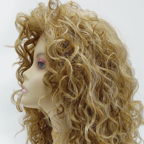 18 inch Butterscotch Light Blonde and Brown Mix Long Curly Heat Resistant Wig [153-748-Melissa-2216]