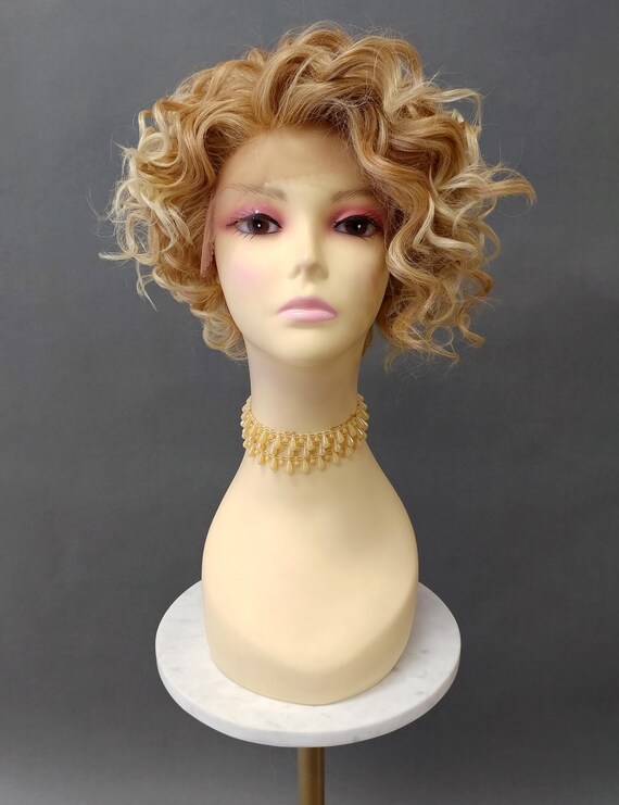 Fair Strawberry Blonde Lace Front Wavy Lob Heat Resistant Wig 26 main image 4