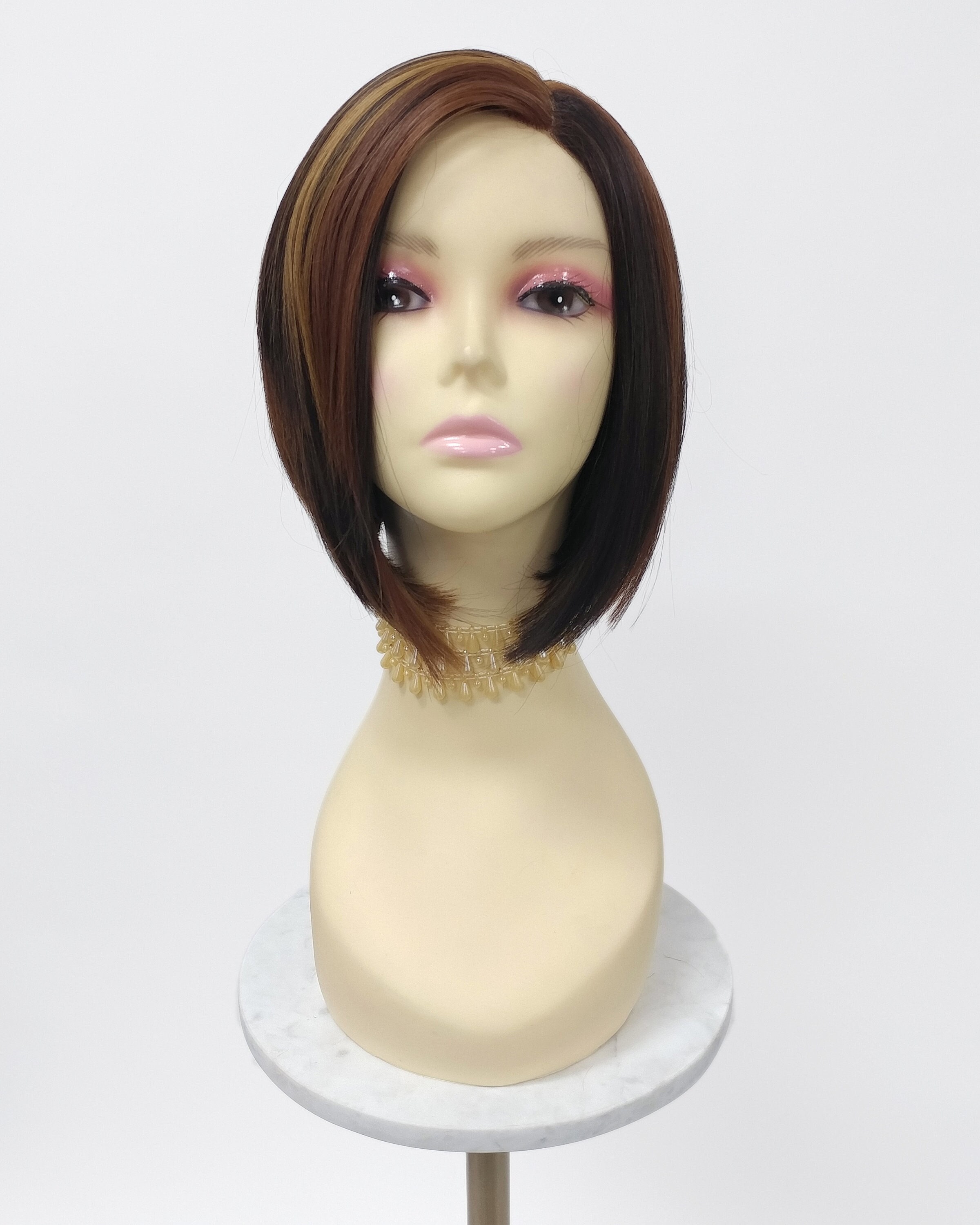 Graduated bob outlet wigs