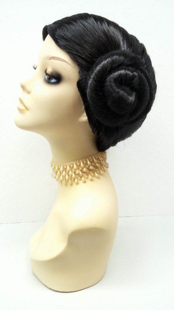 black 1930s wig