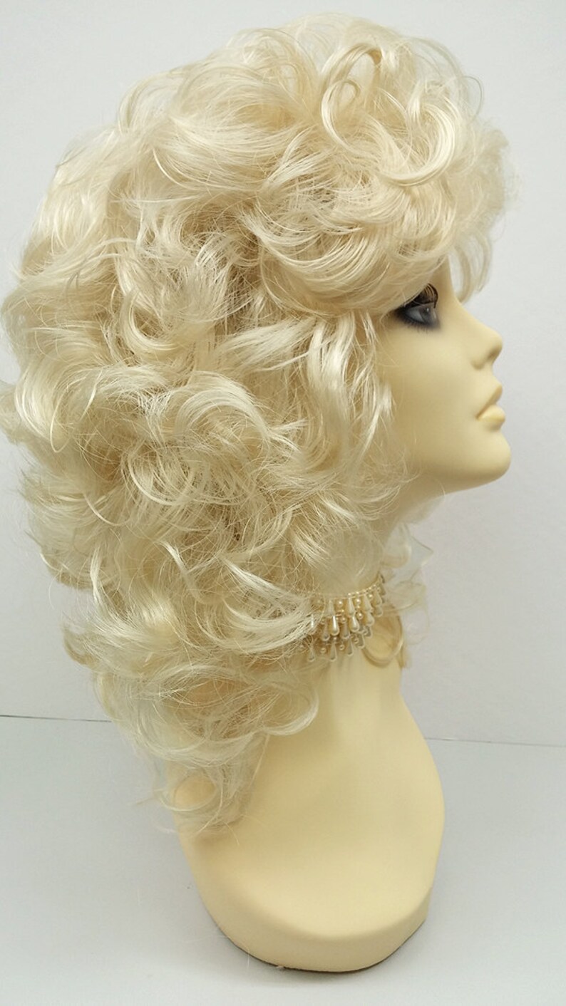 blonde wig big w
