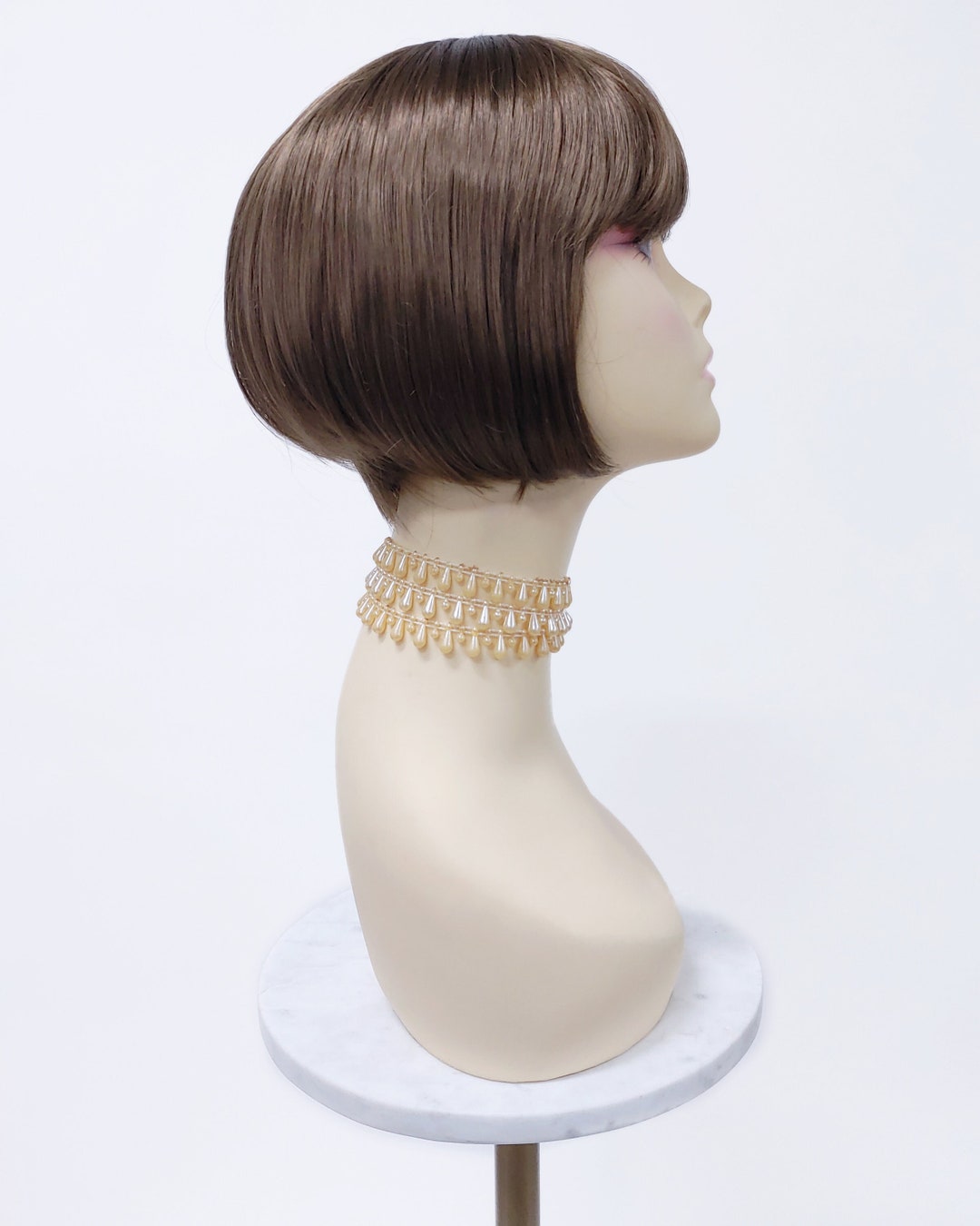 Light Golden Brown Synthetic Page Boy Short Straight Chin Length 1920s