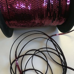 Flat Strung 3 mm Sequin Trim Plum