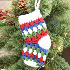 Crochet mini stockings ornament pattern