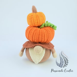 Crochet pattern- CRochet pumpkin gnome pattern- Crochet pumpkin- Crochet gnome- Fall decor