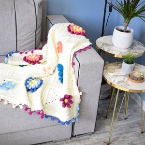 Crochet blanket Blossom spring blanket PDF pattern image 2