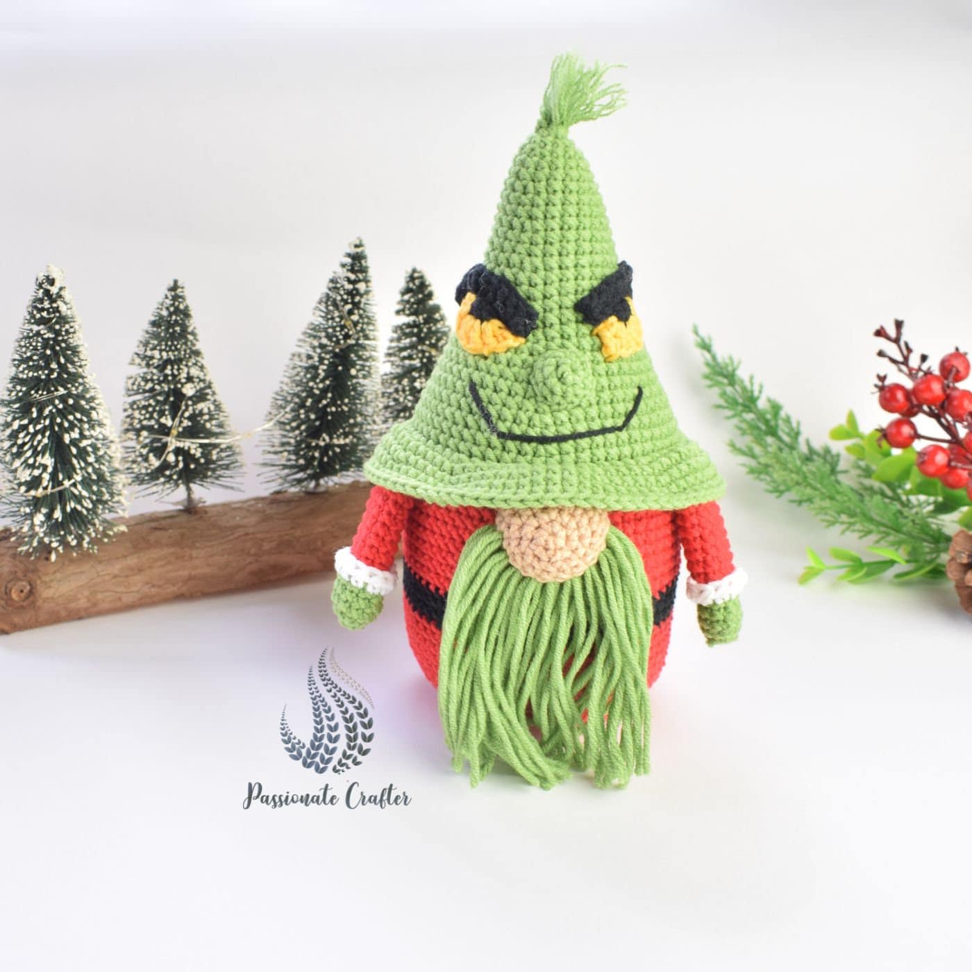 39 Christmas Gnome Crochet Patterns for Cozy Holiday Decorating 33 Crochet Christmas Gnome pattern- Crochet Gnome
