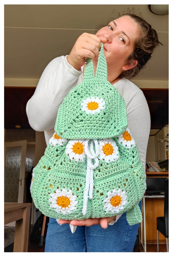 Crochet Daisy Backpack PDF Pattern, Daisy Bag. - Etsy display picture 1