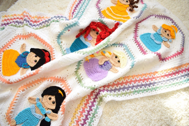 princess appliques blanket Once upon a time crochet baby blanket