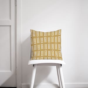 Gold Geometric Cushion Cover - Contemporary Minimalist Throw Pillow - Sofa Cushions -Modern Abstract Pattern - Home Decor Pillow Cover