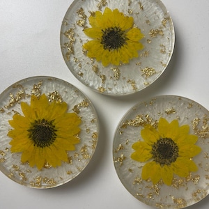Large pattern weights for sewing (with pressed flowers) | sewing pattern weights | set of 3 or 6