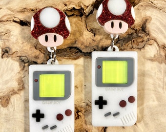 Retro Videospiel Acryl Ohrringe: 2 Optionen zur Auswahl - Pilz oder schwarzer Kreis