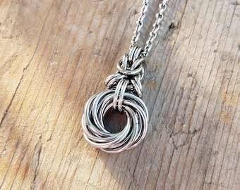 Collar con 11 anillos de acero y nudo de amor, regalo de aniversario de bodas para esposa, collar de acero inoxidable, aniversario de acero