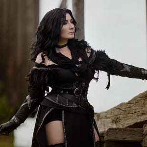 In Stock L-XL Yennefer of Vengerberg Alternative Look Costume LARP Fantasy Gothic Videogame Halloween Hand Made Cosplay Clothing Witch