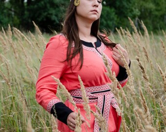 Plus Size Medieval Fantasy Dress, Renaissance Queen Gown, Elven Fairytale Couture, Romantic LARP & Ren Faire Outfit
