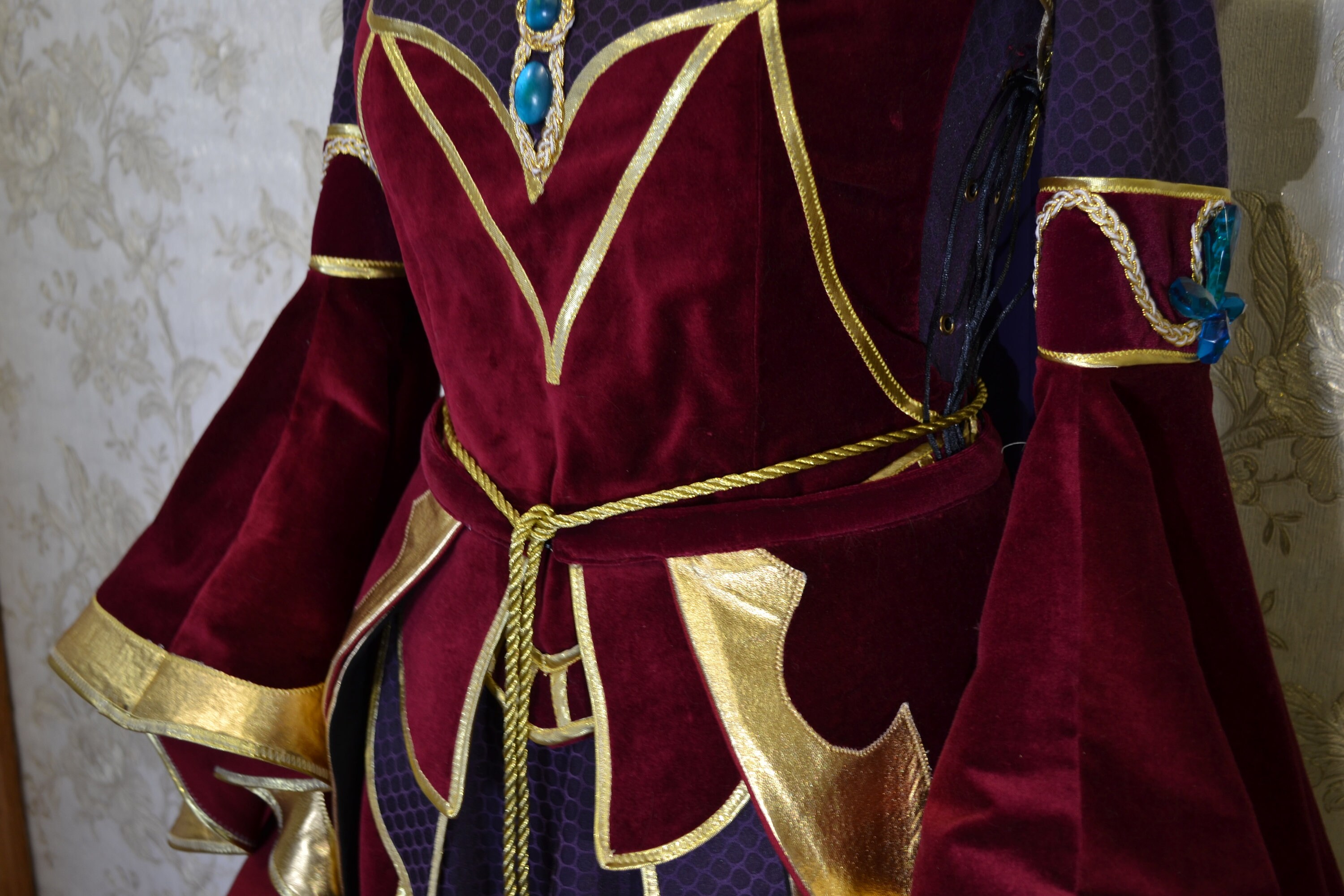 Velvet Elf Robe Elven Velvet Fantasy Gown – Handmade Luxury Elf Mage Costume | Italian ...