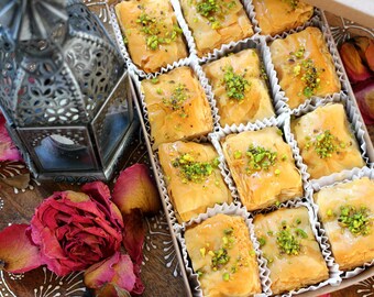Baklava Lovers, 12 pieces of Baklava, Walnuts, Pistachois or Cashews, Handmade, Unique Gift, Baked Pastries, Crunchy