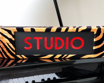 STUDIO Light box Light Up OAK Sign Box warning sign finished in tiger fur foil Free USA Delivery
