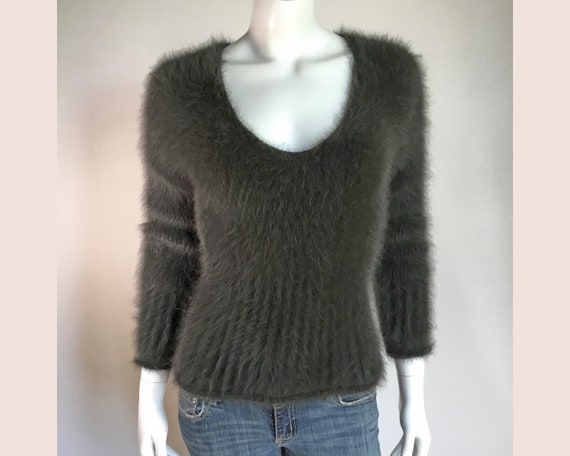 80% Angora Fuzzy EXPRESS Brown V-Neck Sweater 34"-