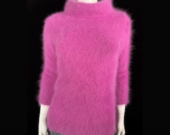 70% Angora Fuzzy Vintage MOTH framboosroze trui 32-inch buste