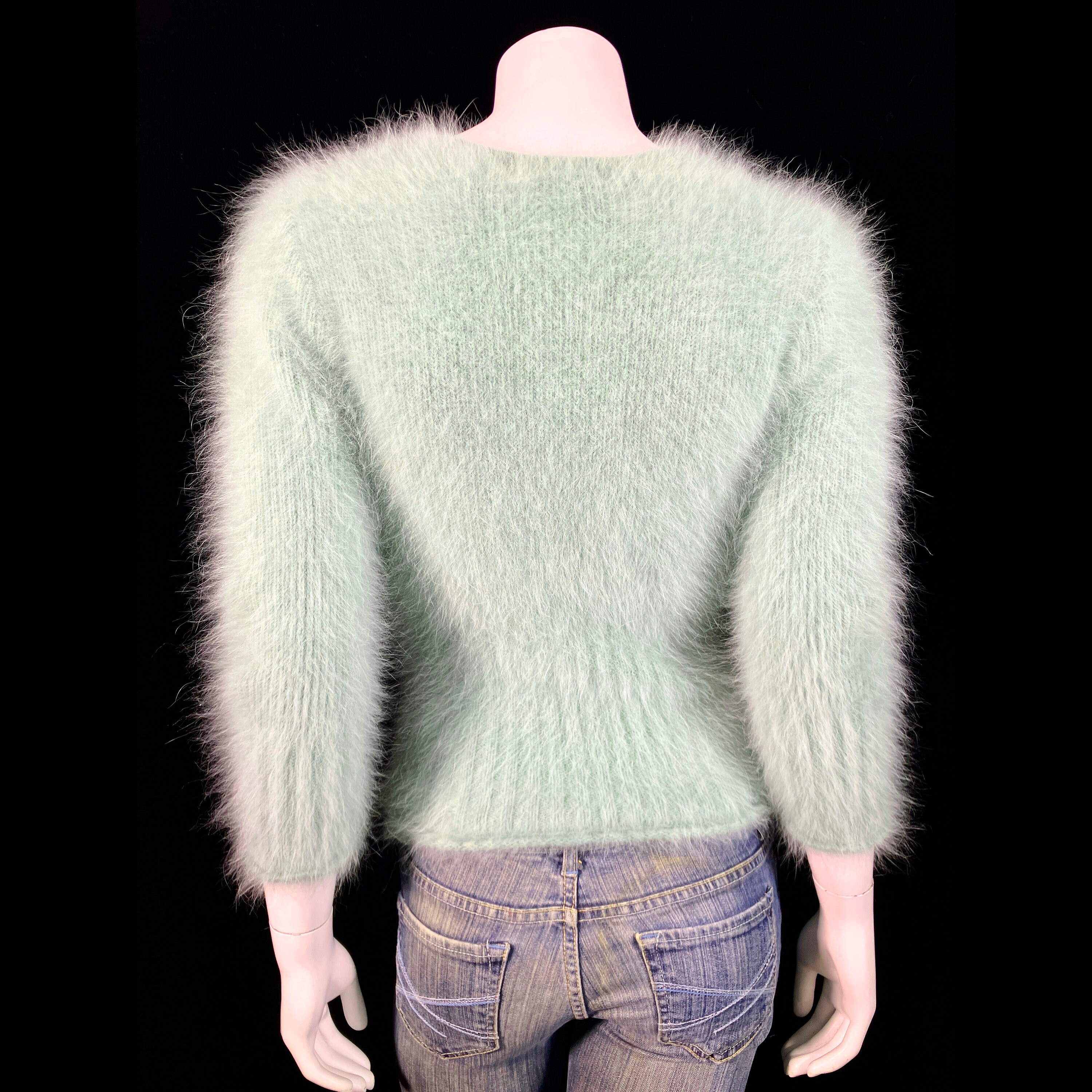 80% Angora Fuzzy Vintage EXPRESS Green V-neck Pullover
