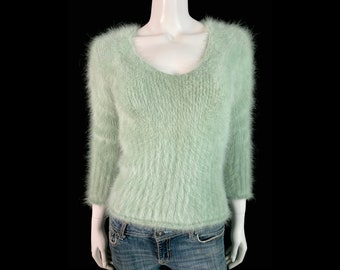 Suéter 80% Angora Fuzzy Vintage EXPRESS Verde-sálvia com decote em V, busto 34"