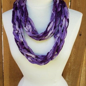 Arm Knit Infinity Scarf Purple/Lavender