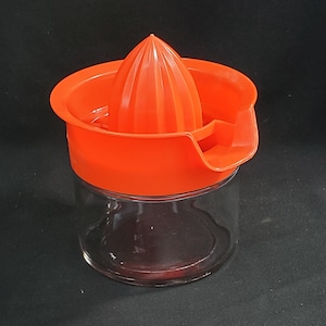Vtg Gemco Citrus Juicer Reamer Glass Jar Plastic Reamer