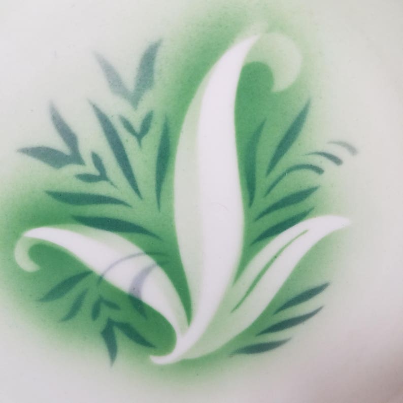 1951 Syracuse China Restaurantware Salad Plate Meadowleaf pattern Green White Leaves Air Brush Design Made in the USA
