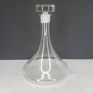 Clear Glass Liquor Ship&#39;s Decanter w Stopper