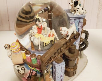 Disney 102 Dalmatians Musical Snow Globe Plays Cruella De Vil by Mel Leven Glass