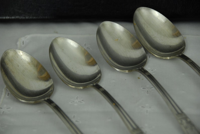 1939 International Silver Flatware Court Silver Plate 6 pc Salad Fork not shown Made in USA