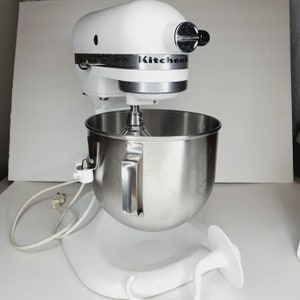 Vintage Pre-1979 Kitchen Aid Stand Mixer Model K5SS With Bowl and
