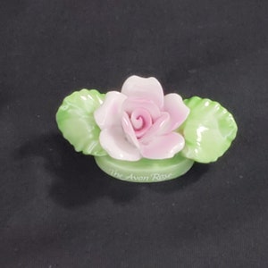 Avon Small Treasures Miniature Ceramic  Rose Flower Original Box