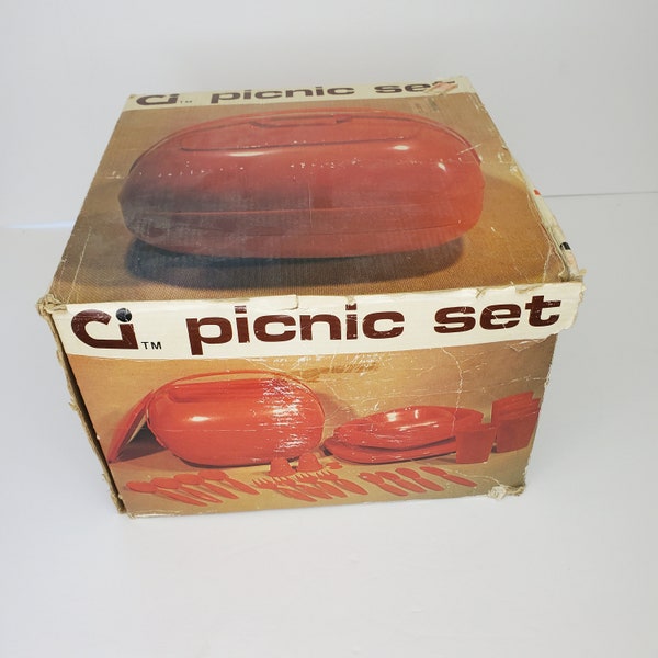 Vintage CI Picnic Set 33 Pieces Red Plastic No Salt & Pepper