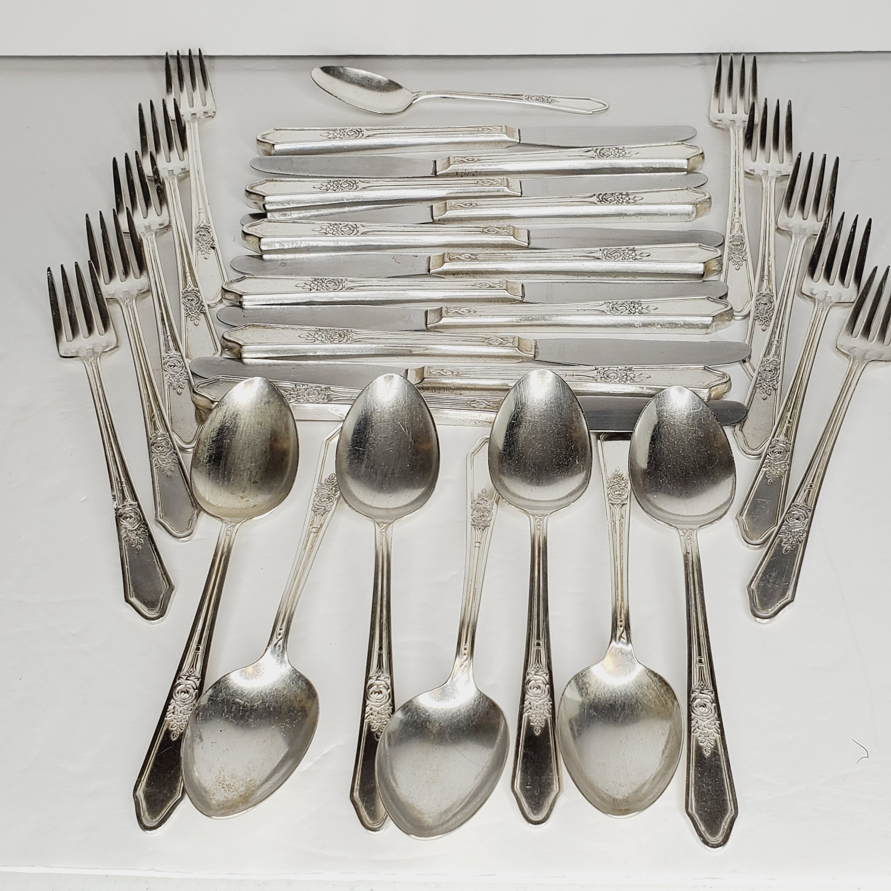 Vintage 24 Piece Manor Plate Triple Circa 1933 Silverware Silver Plate