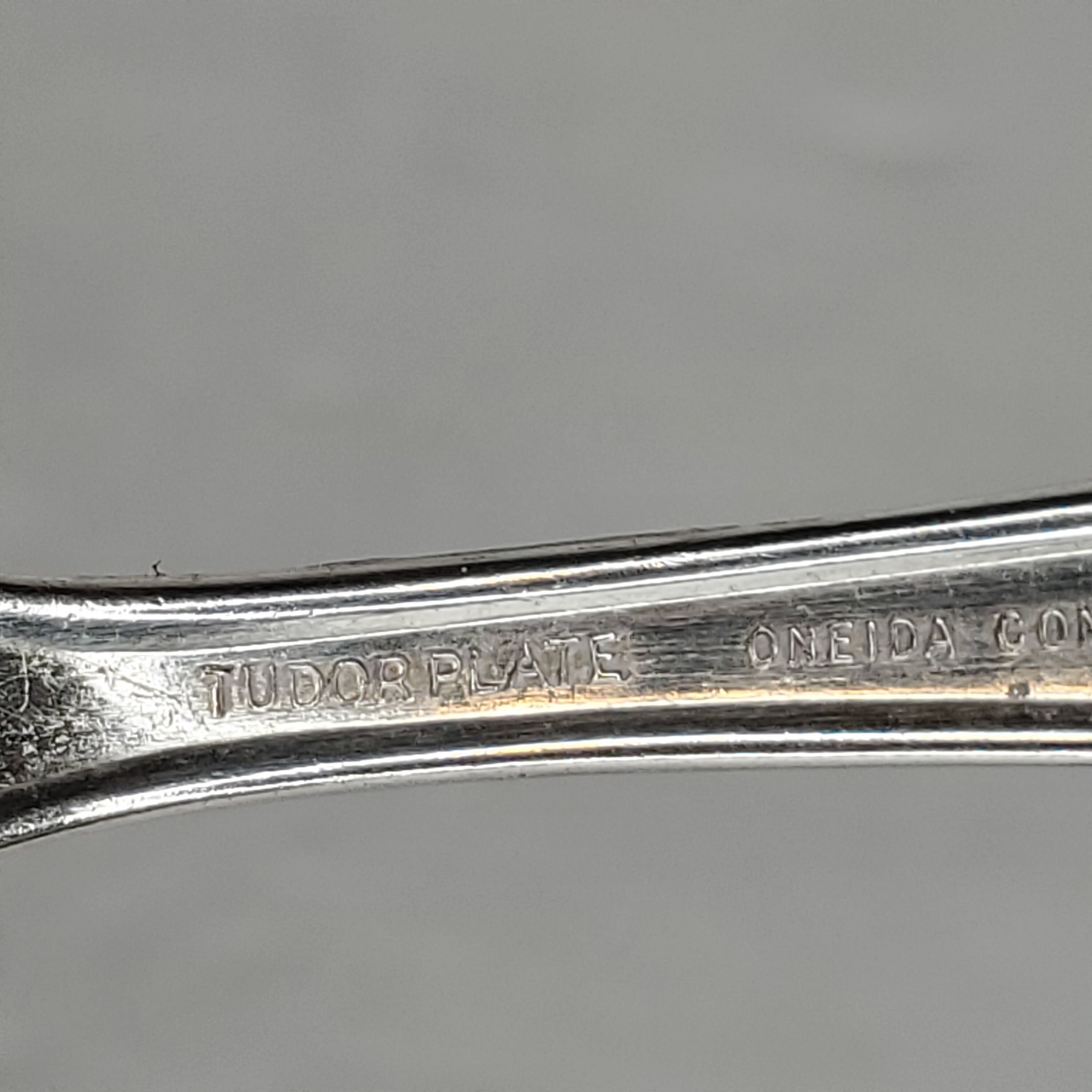 1946 Oneida Community Tudor Plate Silver Plate 29 Pieces Queen Etsy