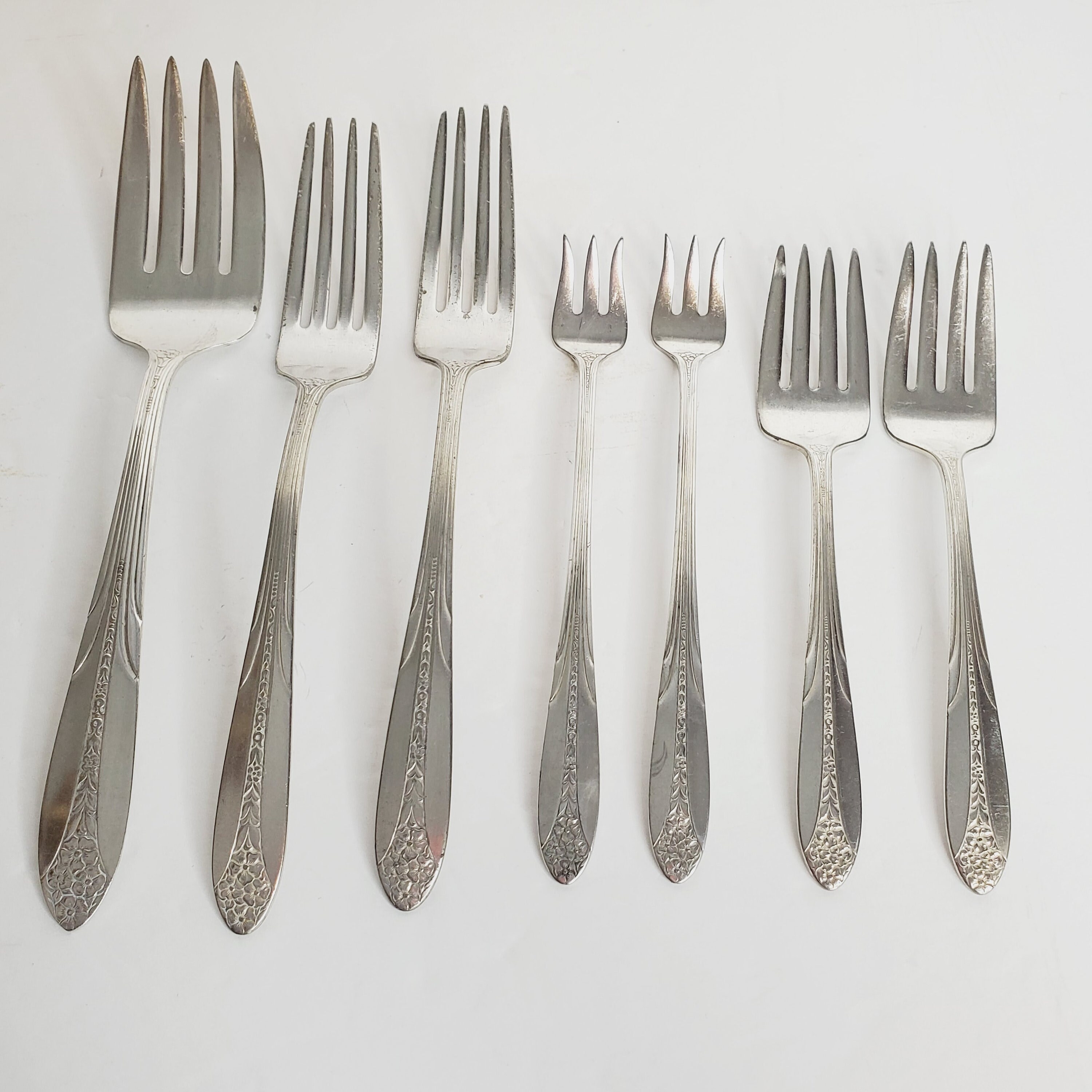 National Silver Co NARCISSUS Silverplate Flatware Set – Sugar Spoon, Butter Knife, Serving Pieces