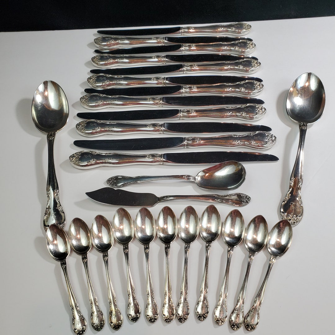 Vintage Gorham Silver Plate New Elegance Pattern 1947 27 Pcs Monogram L